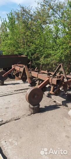 Плуг 1L 2-20, 2000