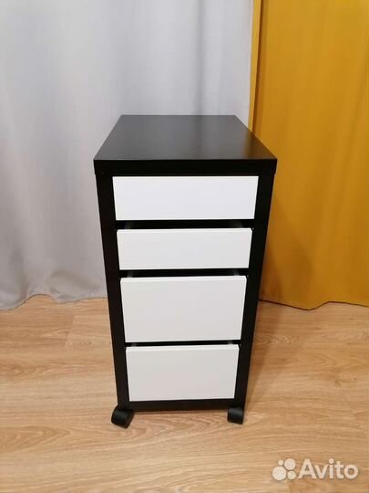 Тумба Икеа Микке. Доставка бесплатно