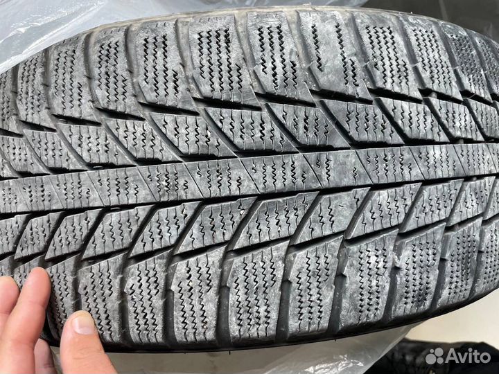 Accelera 651 215/55 R17 R