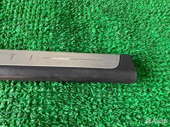 Накладка на порог салона лев. перед. Infiniti Fx35