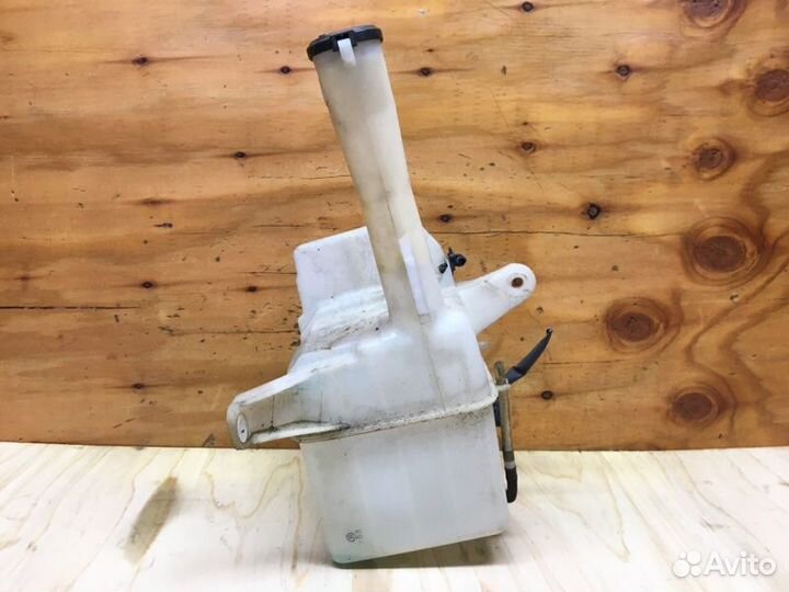 Бачок стеклоомывателя Toyota Corolla NZE124 1nzfe