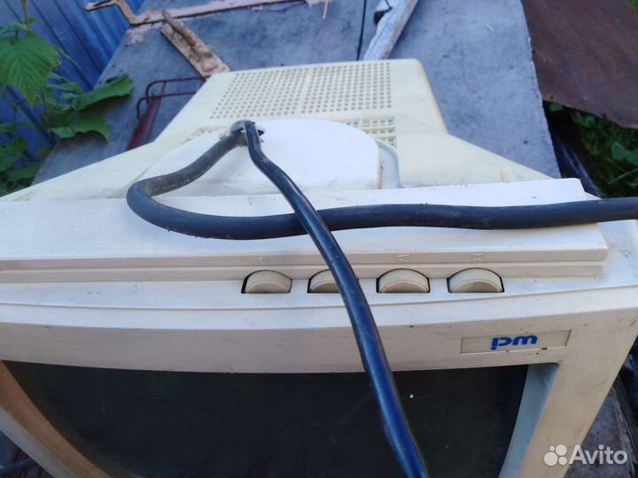 Старый vga монитор