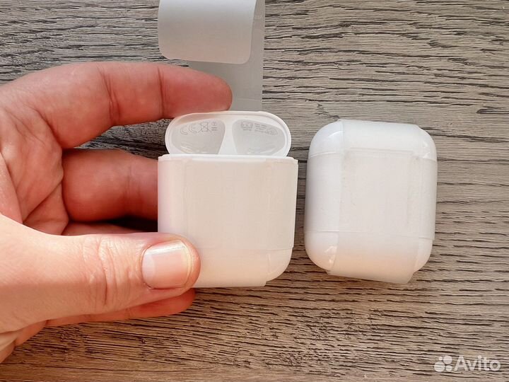 Кейс для AirPods 2 новый