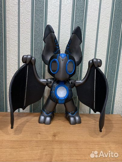 Интерактивная летучая мышь