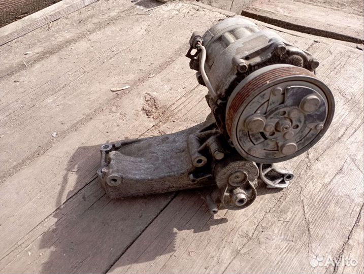 Компрессор кондиционера seat Ibiza vw golf