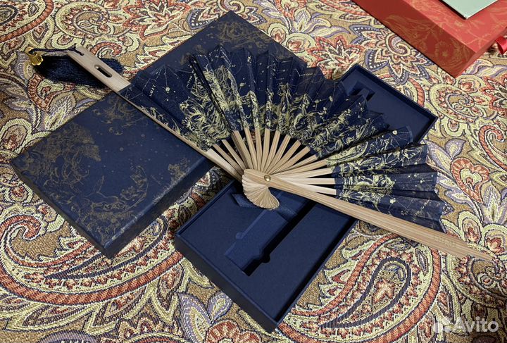 Dior Веер чёрный подарочный бамбук