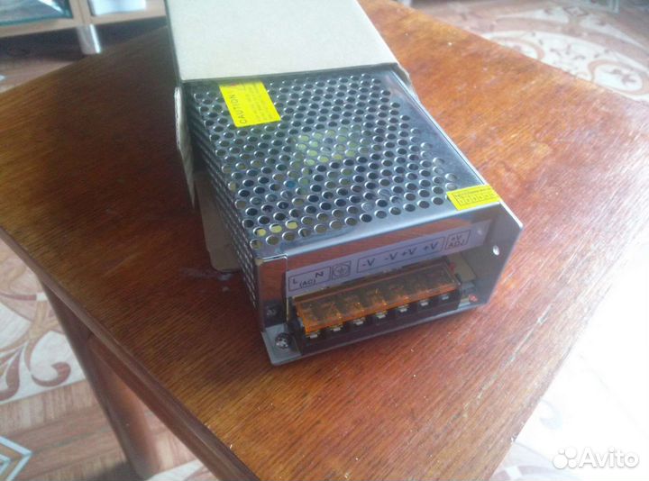 Импульсный блок питания 12v