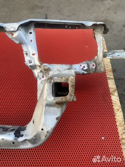 Телевизор Mitsubishi Carisma