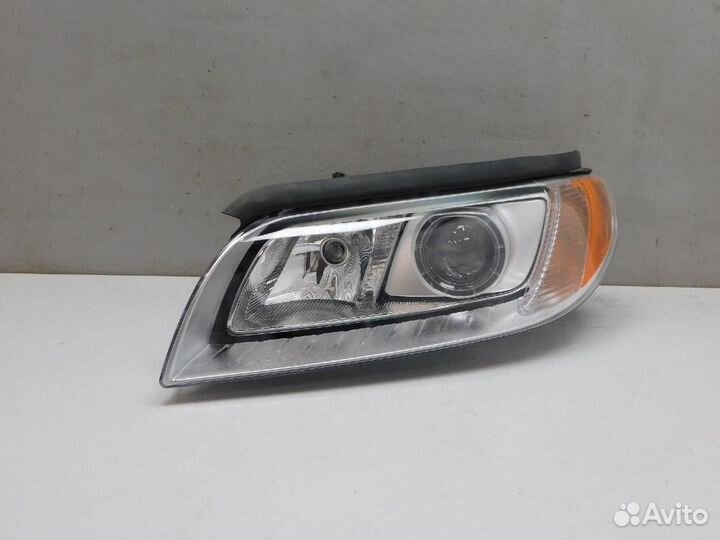 Фара левая Volvo XC70