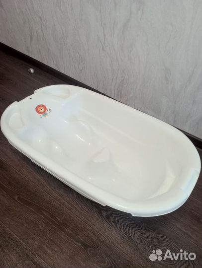 Ванночка для купания с горкой