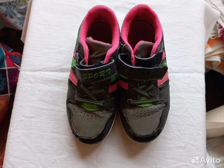 Кроссовки для девочки