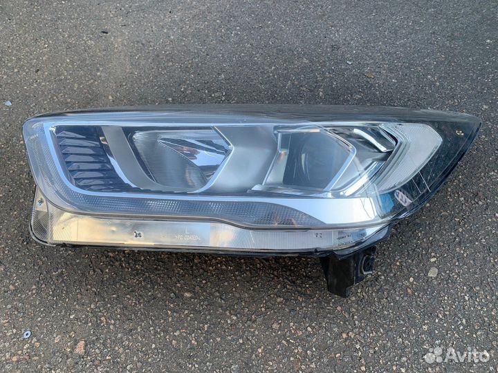 Фара левая Kuga 2 (белый повторитель)
