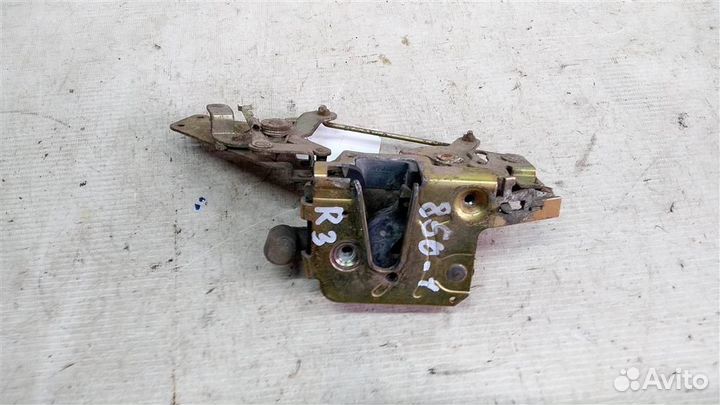 Замок двери задней правой Volvo 850