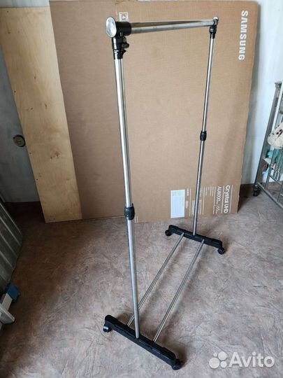 Вешалка напольная