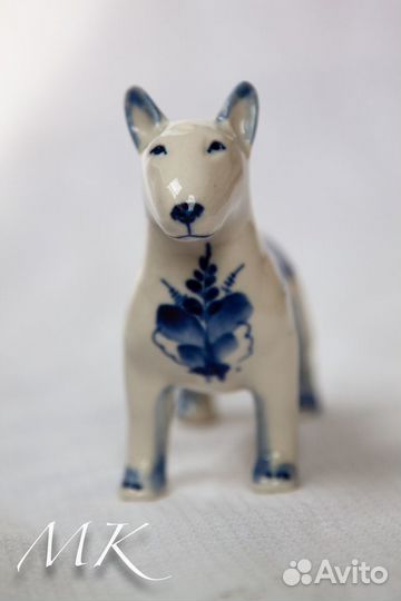 Бультерьер - статуэтка из фарфора