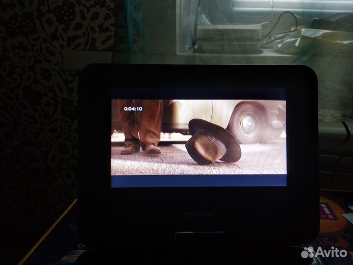 Портативный dvd плеер eplutus