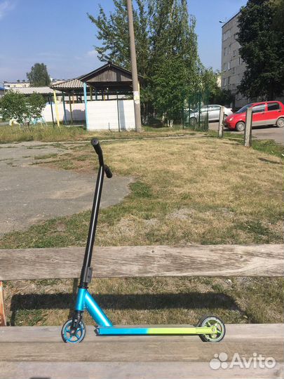 Трюковой самокат