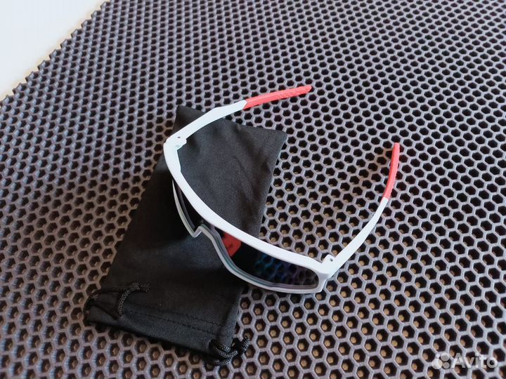 Очки спортивные