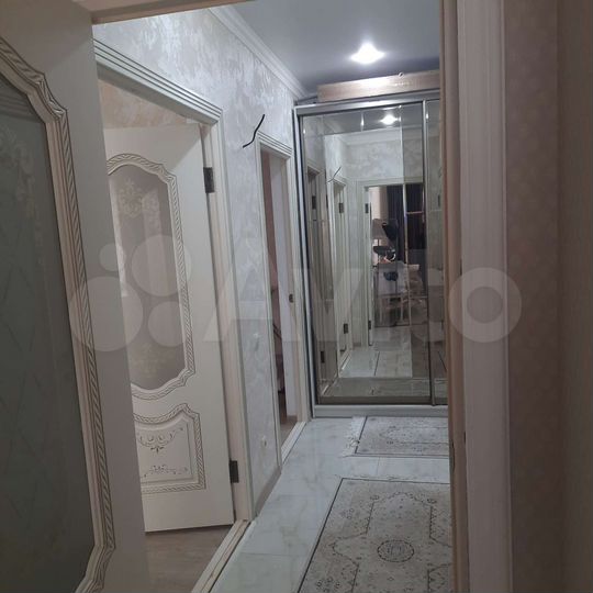 2-к. квартира, 65 м², 2/10 эт.