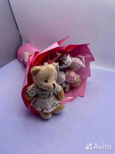 Букет из Клубники в шоколаде на Выпускной