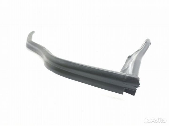 Уплотнитель капота левый Mercedes-Benz E-Class