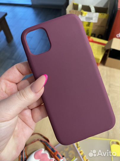 Чехол на iPhone 11