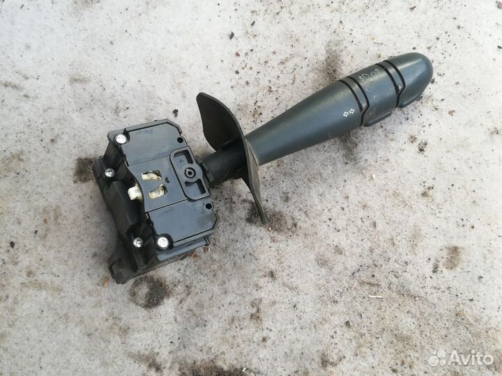 Переключатель подрулевой Рено Меган 1