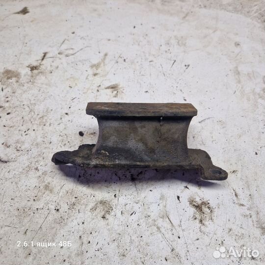 Подушка двигателя Toyota corolla 90