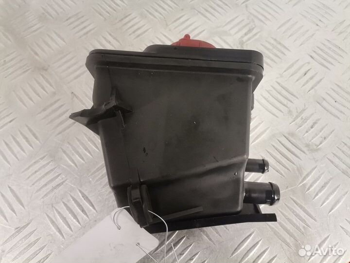 Бачок гидроусилителя Audi A6 4B/C5 2000 8D0422371K