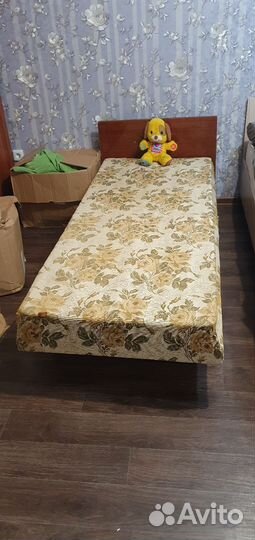 Кровать
