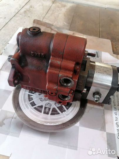 Насос мини экскаватора hitachi