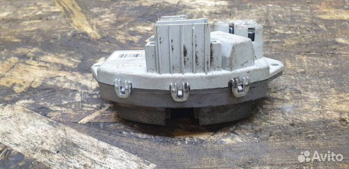 Резистор печки Bmw 3-Series E90