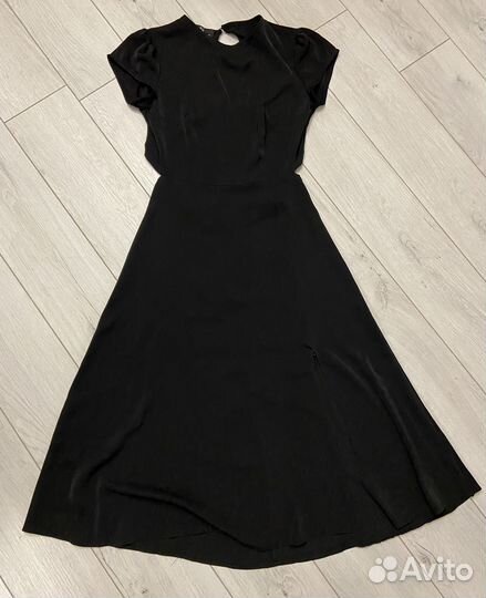 Платья праздничные