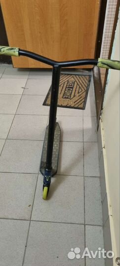 Трюковой самокат tech team duker 202