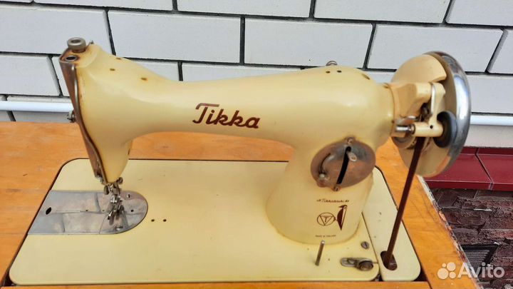 Швейная машина tikka