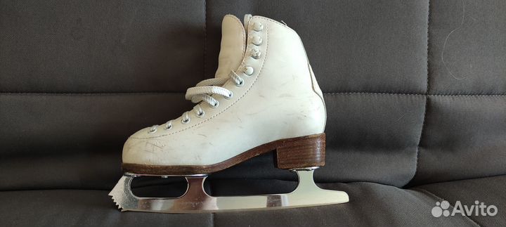 Фигурные коньки Wifa 31