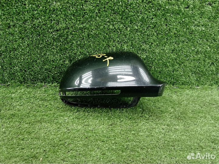 Накладка зеркала правая Audi A3 8P A4 B8