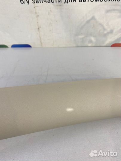 Накладка на стойку внутренняя передняя правая