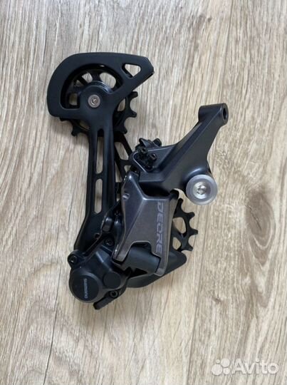 Переключатель и манетки Shimano Deore M6100