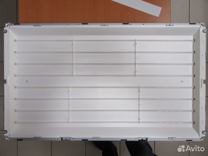 Детали телевизора samsung LE32B450C4W