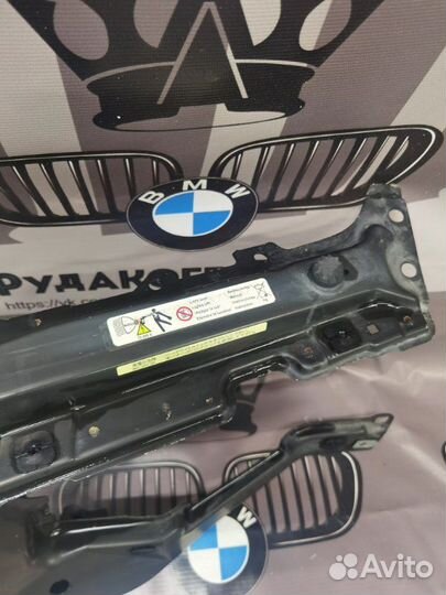 Рамка радиатора Bmw X5 E53 M54B30 2005