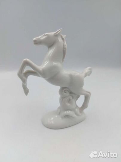 Винтажная статуэтка 