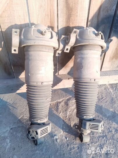 Запчасти на volkswagen touareg 1