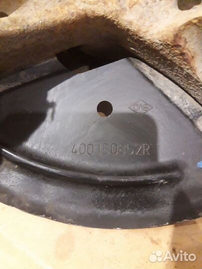 Кулак поворотный передний левый Renault Logan