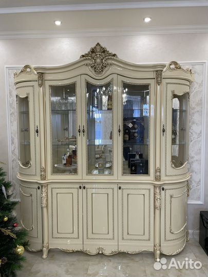 Буфет (Сервант)