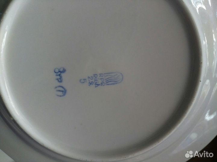 Тарелки и блюдо фарфор, Рига
