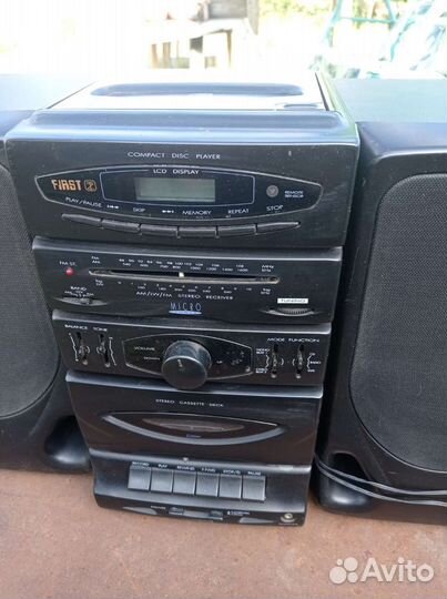 Музыкальный центр