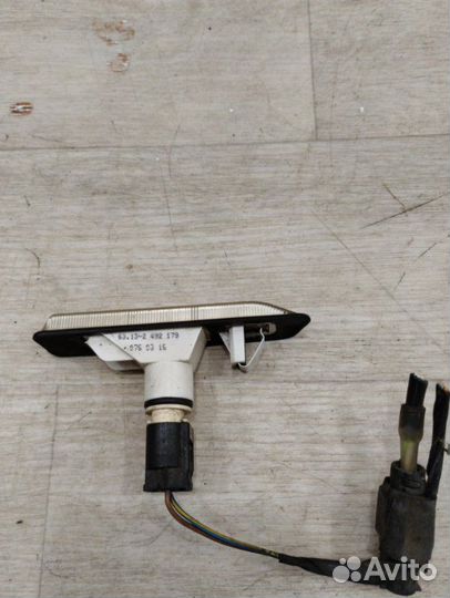 Повторитель в крыло передний правый Bmw X5 E53 SVA