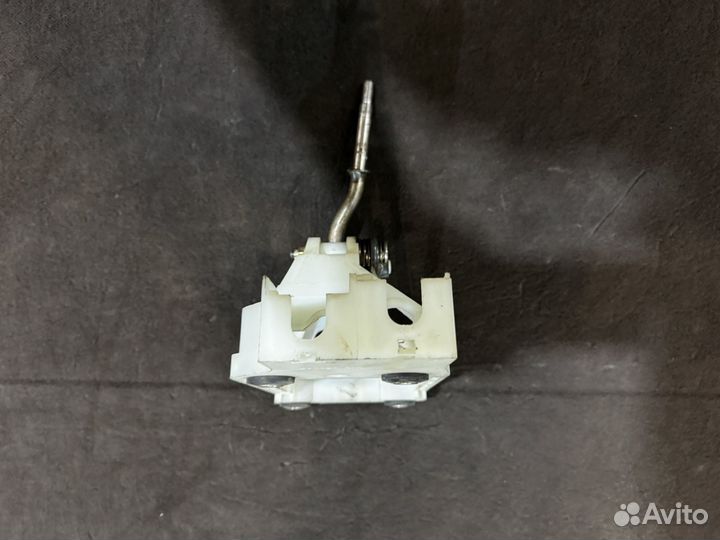 Кулиса коробки передач Mitsubishi Lancer 9