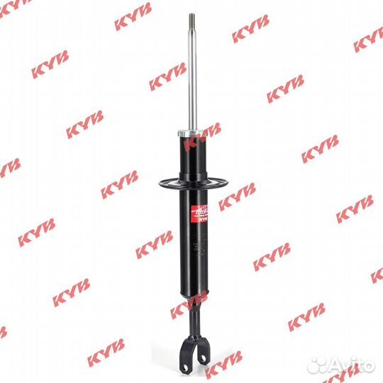 Передний амортизатор на Volkswagen Passat B5